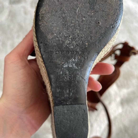 Burberry brown leather ankle wrap wedge heel - Picture 4 of 5